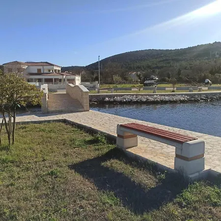 Maya Apartmán